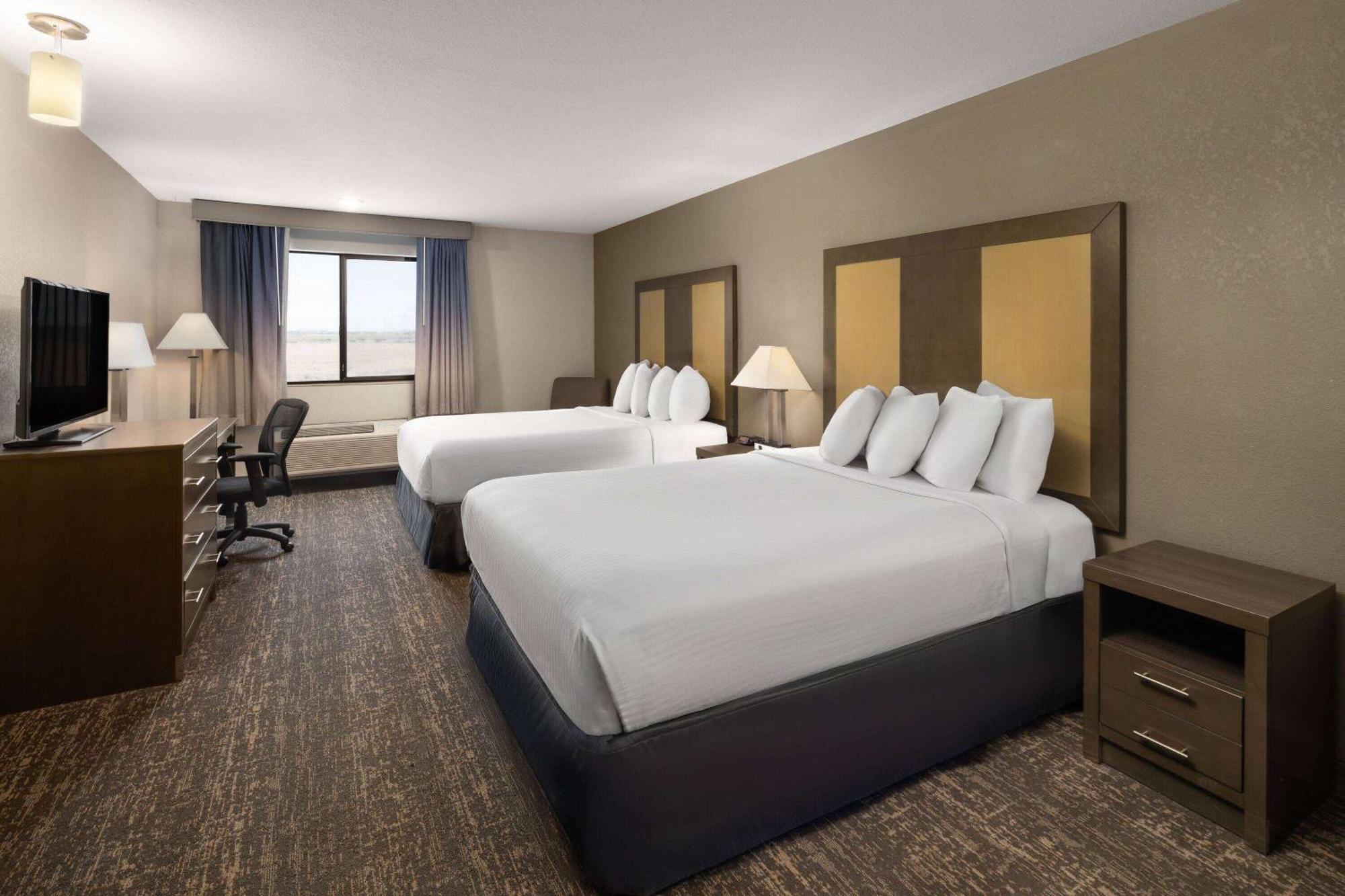 Hotel Baymont By Wyndham Moses