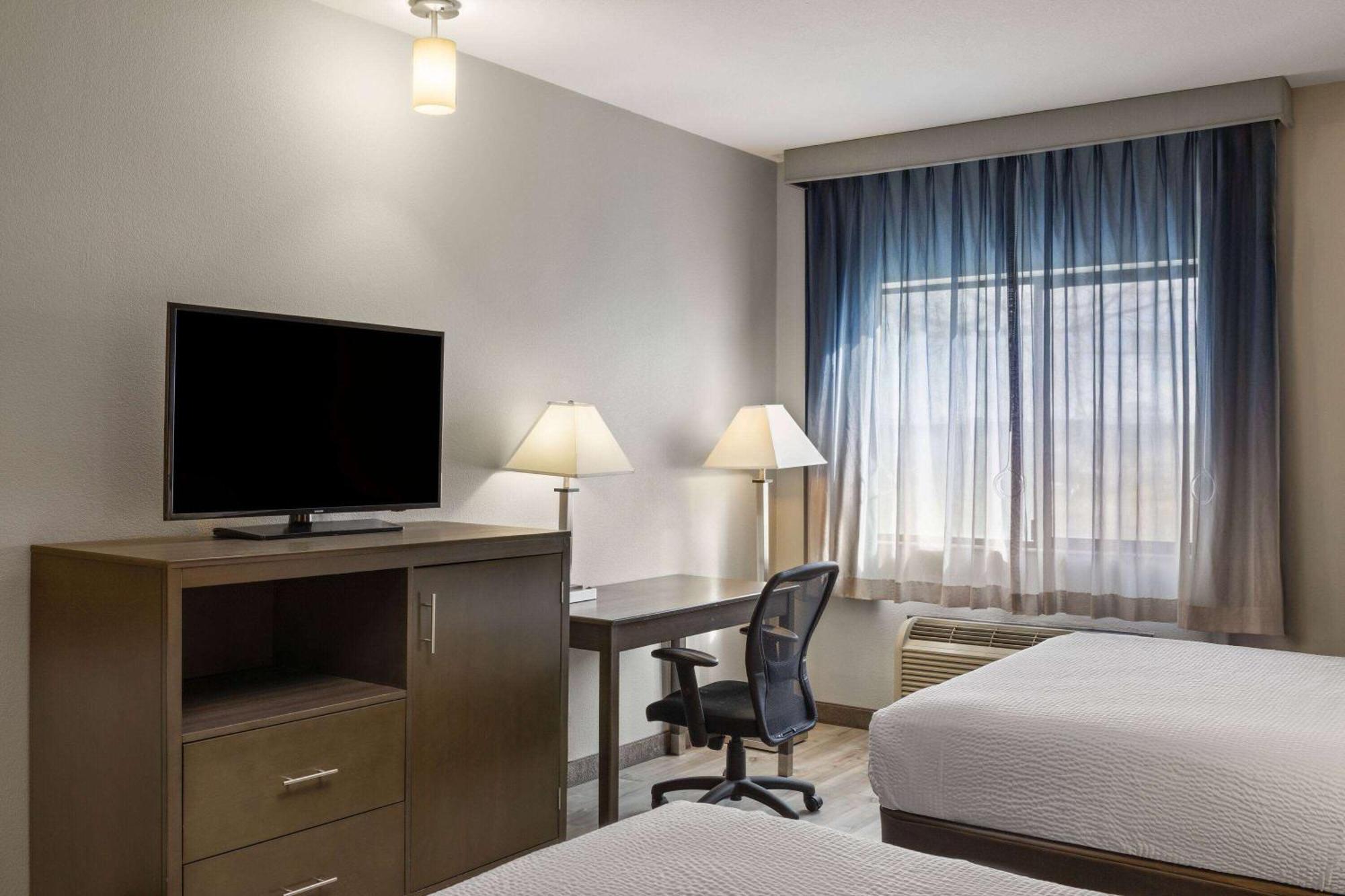 Baymont By Wyndham Moses 3*