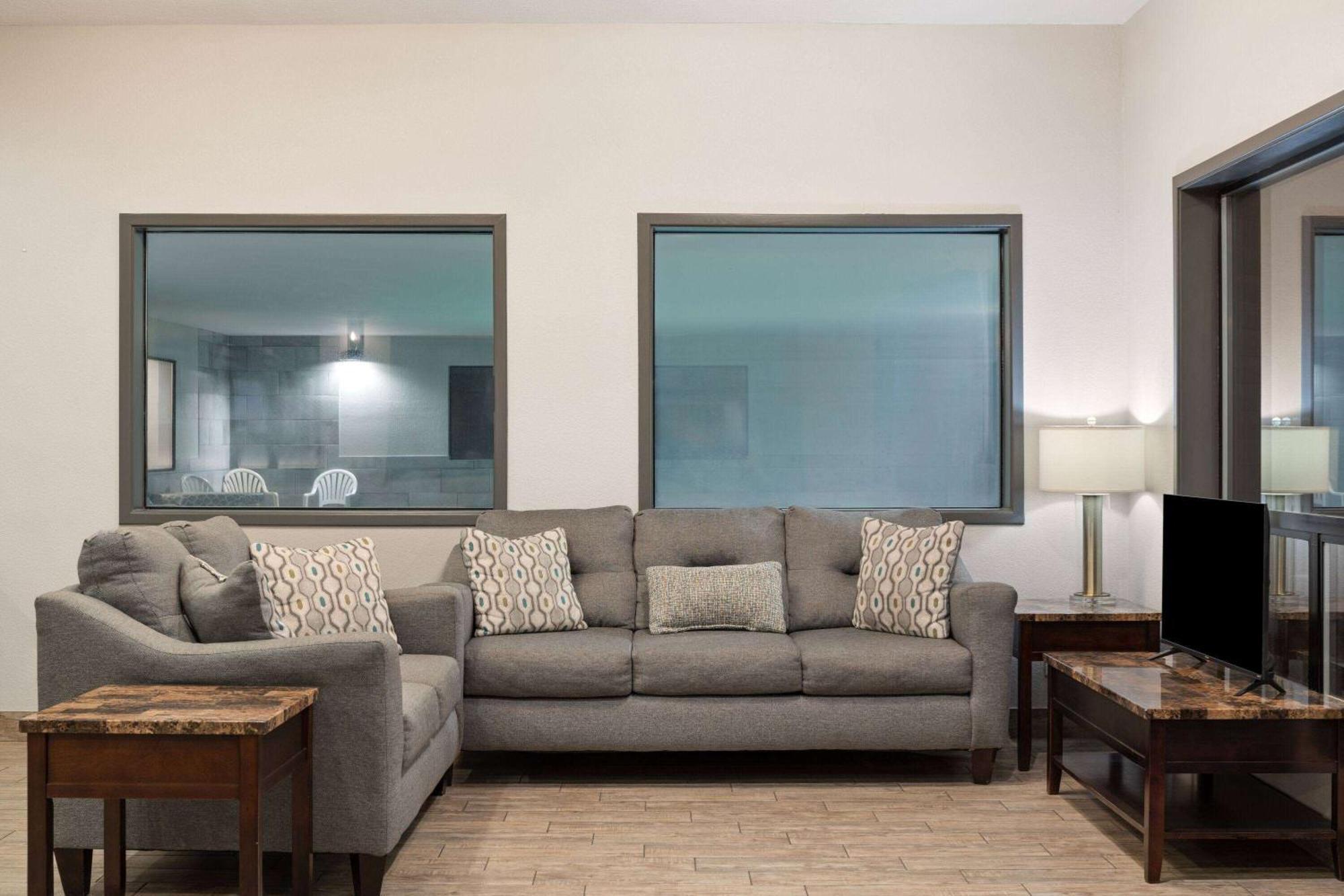 Hotel Baymont By Wyndham Moses